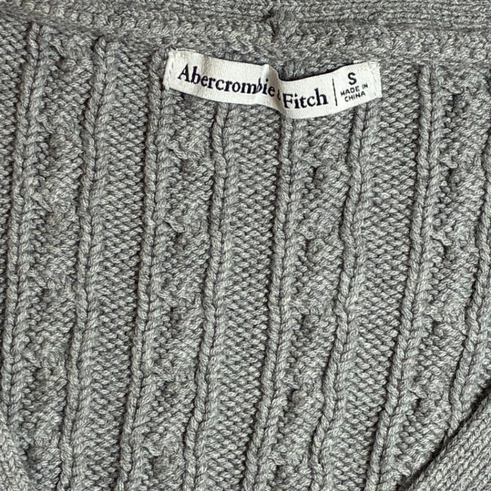 Abercrombie & Fitch Small Gray Mara Cable Knit Button Front Sweater Vest Preppy - Picture 3 of 6